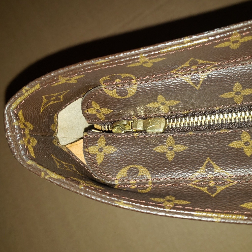 LV Luco Tote EUC Pocket Protector for Minor Peeling - Picture 17 of 17